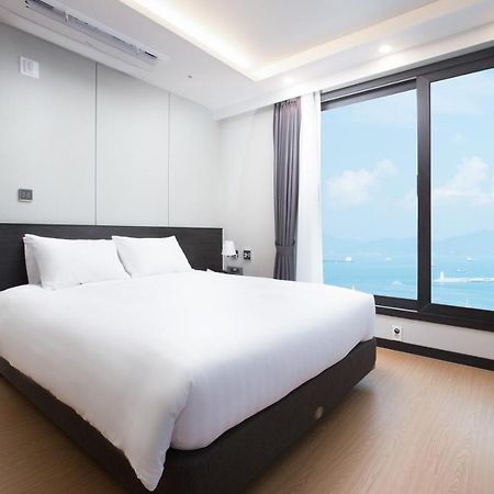Utop Marina Hotel & Resort Yeosu Exterior foto